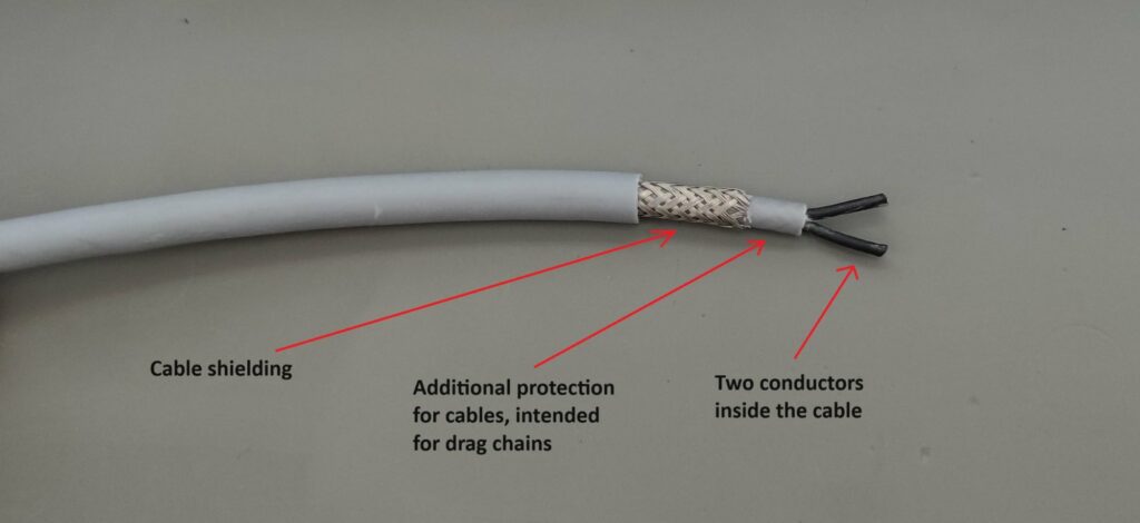 Shielded cable with two conductors